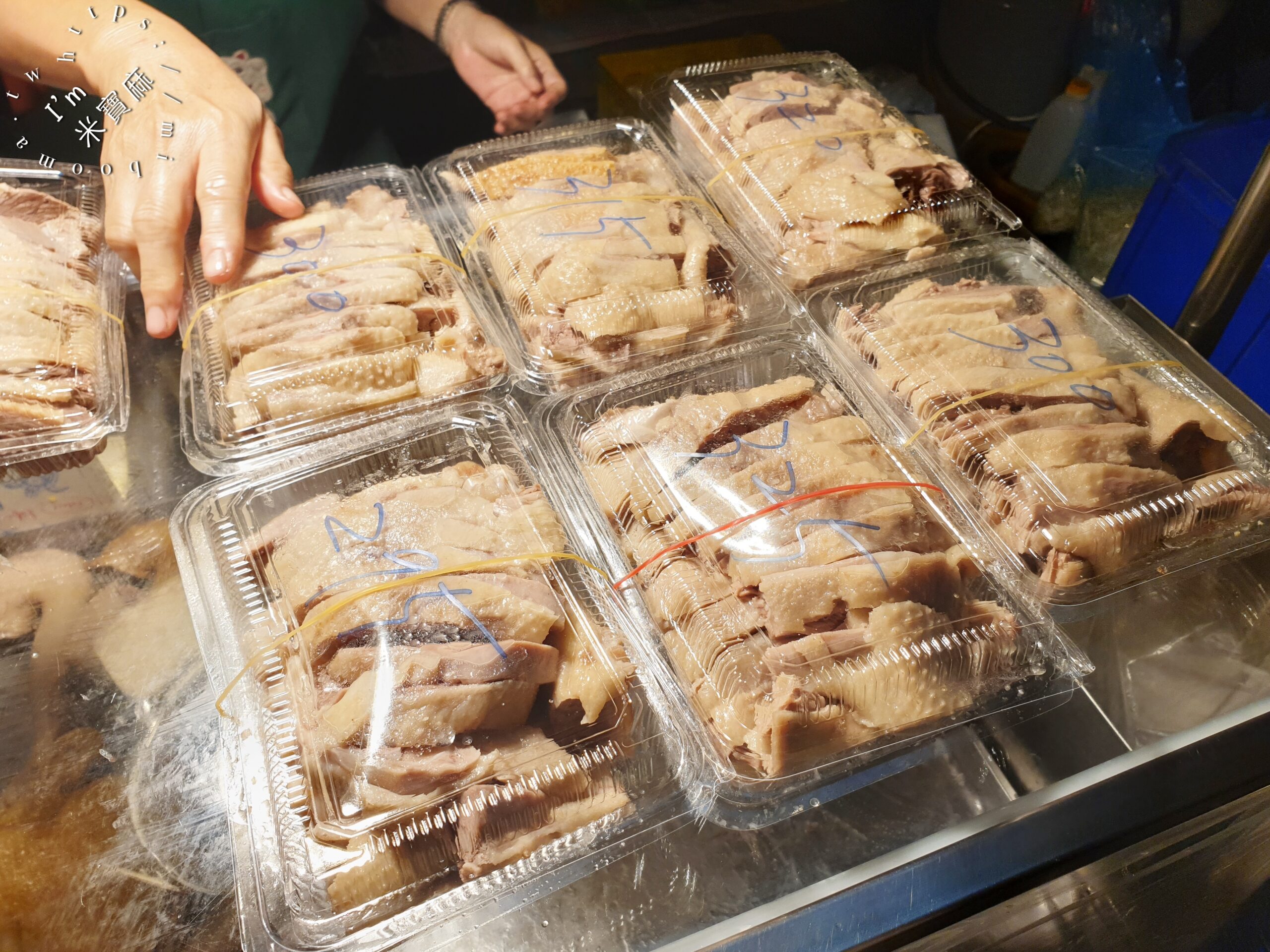 天仙鵝肉┃板橋國慶路黃昏市場美食。在地激推必吃鵝肉，買回家加菜剛剛好