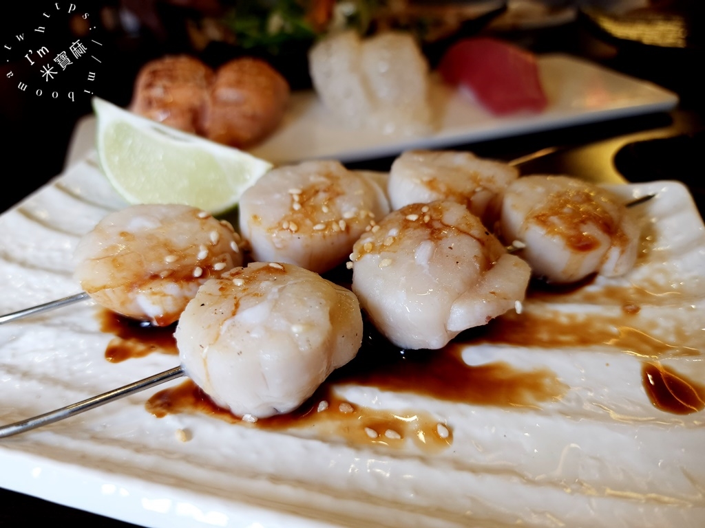 村日式料理┃三峽日本料理吃到飽。超過百種日料現做，還有海膽、生蠔都吃得到!當月壽星還免服務費