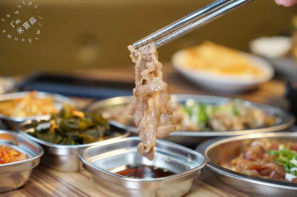 海雲韓式料理┃板橋韓式料理。多人套餐銅板烤肉、韓式料理都能吃到!小菜可無限續用 @米寶麻幸福滿載