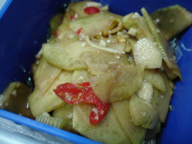 【自製料理】花椰菜梗也能變成可口小菜