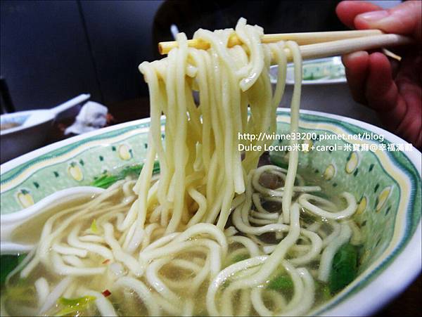 【食．小吃】台北市信義區－船軒鄉村煙燻滷味♥小菜點的比麵還要貴♥