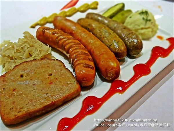 【食。公館餐廳】哥德德式創意料理。德式香腸。德國豬腳。聚餐&約會好地點。台電大樓捷運站2號出口。
