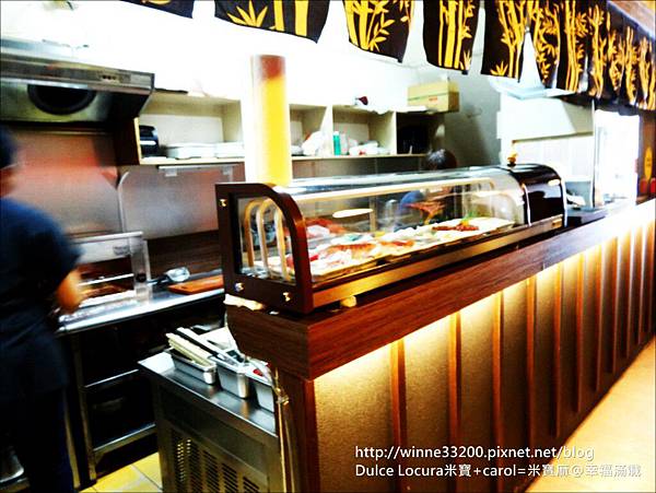 【食。板橋日本料理】八八食堂。壽司&拉麵&丼飯&定食。一次滿足多種味蕾。豐富料理。