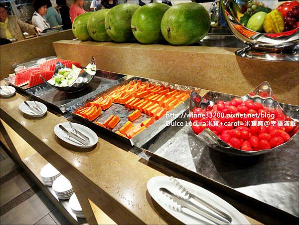 【食。素食吃到飽】板橋－原素食府。菜色多樣化。用餐時段人潮滿滿。府中捷運站。 @米寶麻幸福滿載