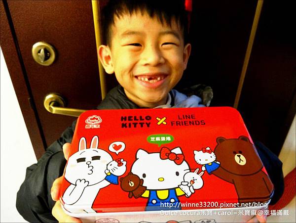 【禮盒。蛋素可食。喜年來】Hello Kitty x Line芝麻蛋捲禮盒320g♥送禮好有面子。大人小孩都開心。好吃涮嘴。健康零嘴