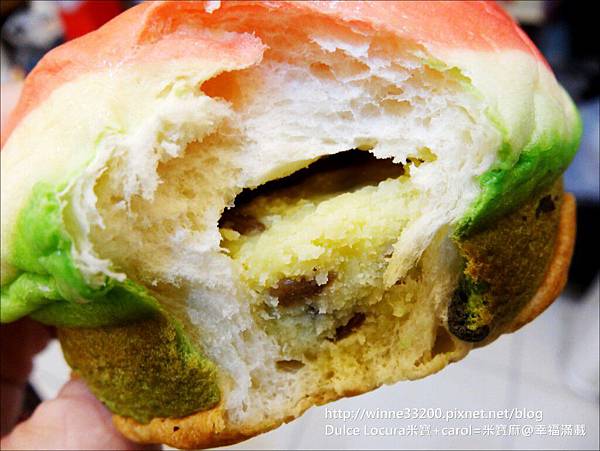 【食。麵包/包子。宜蘭】礁溪包子．饅頭專賣店＆幾米烘焙手創坊。西瓜吐司。好吃肉包