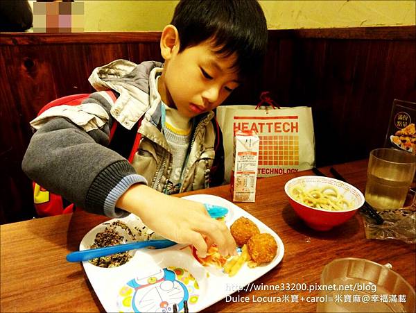【食。統一時代】三田製麵所。手製麵Q彈，兒童餐孩子最愛♥台北統一時代店