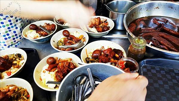 【食。台北】鄭記豬腳飯。東坡肉飯。60年老店/傳統古早味。