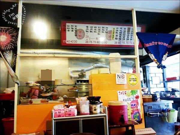 【食。台北】港都旗魚米粉湯/排骨飯/雞腿飯。怎麼吃都很隨性♥