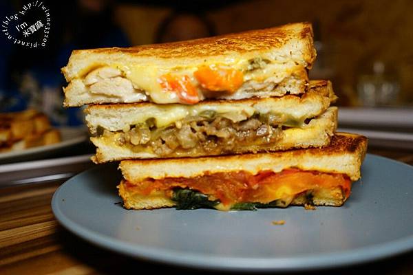 【 食。國父紀念館早午餐】吐司口味變化多又多。格里歐’s三明治。現在集滿8點還能兌換不限口味三明治。