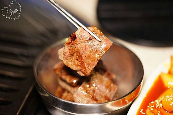 韓國汽油桶BBQ｜燒桶子韓風立燒。專人代烤。韓迷們來這吃韓式烤肉吧!國父紀念館一號出口。