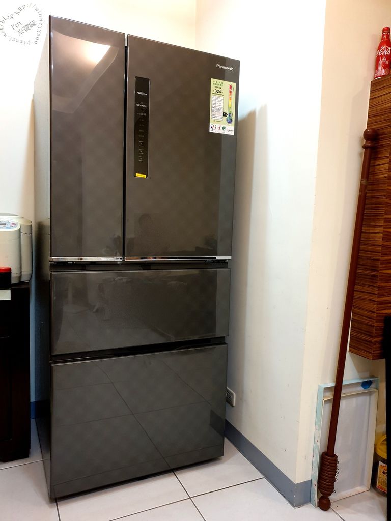 冰箱推薦┃Panasonic國際牌 610L。星空黑。變頻四門電冰箱。薄壁化設計，收納更多 @米寶麻幸福滿載