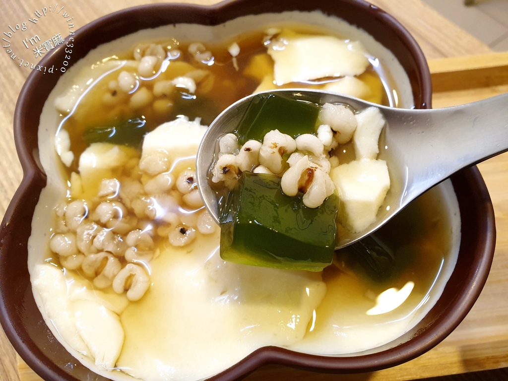 豆香傳統手工豆花┃永和豆花甜湯。豆漿豆花、黑糖豆花還有各式的熱甜湯以及剉冰都有