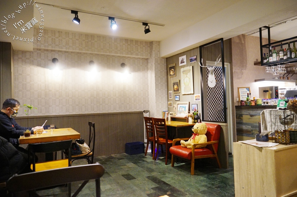 Ricerca Caffé &#038; Lounge┃松江南京咖啡廳，下午到深夜都吃得到，想吃羊膝一定要預約!! @米寶麻幸福滿載