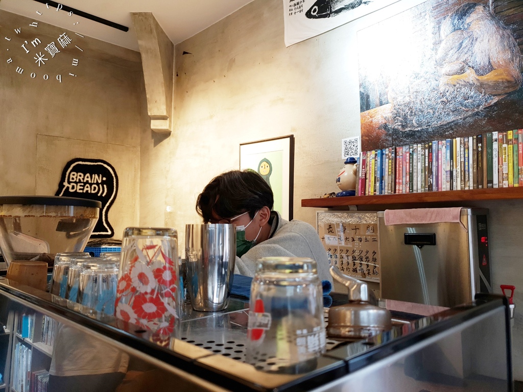 権泉珈琲 KWON SAEM COFFEE┃巷弄老派咖啡廳、3坪空間內用外帶都受歡迎